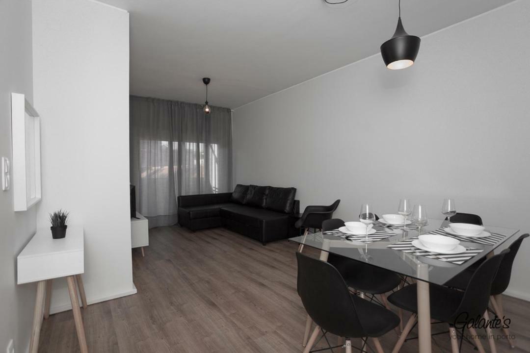 Downtown 3 Bedroom With Balcony - Quiet Street - Family Friendly - Groups Porto Exterior foto